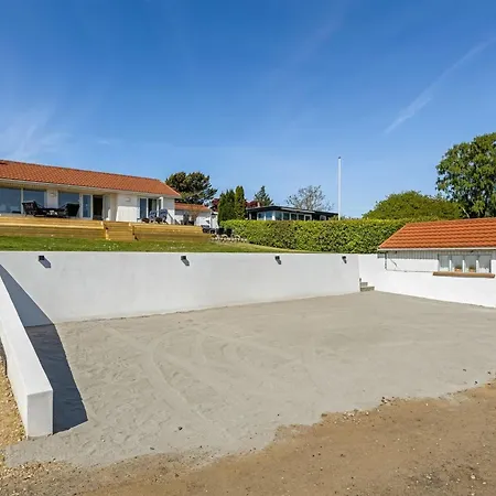 Prázdninový dům Tobias - 45m To The Inlet By Interhome *